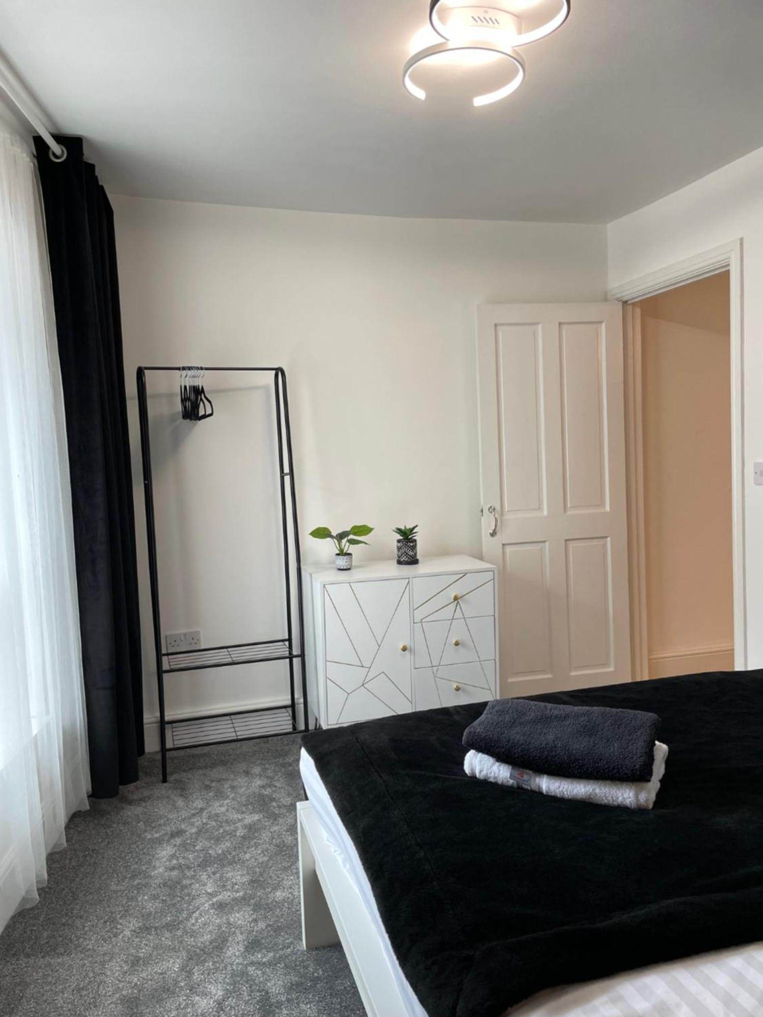 Apartamento Flat 1 Lampeter Exterior foto